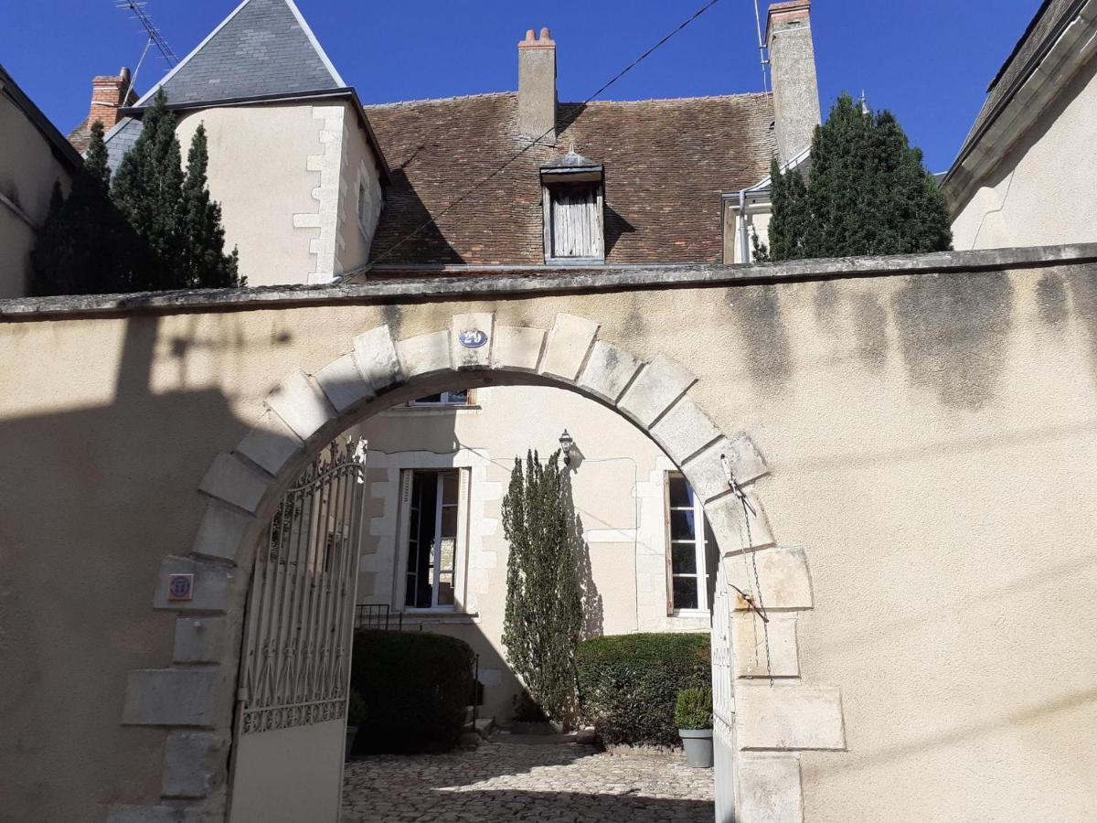 Aparthotel Le Logis De Saint Cyr Issoudun Exteriér fotografie