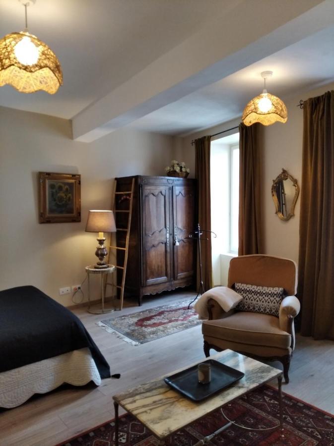 Aparthotel Le Logis De Saint Cyr Issoudun Exteriér fotografie