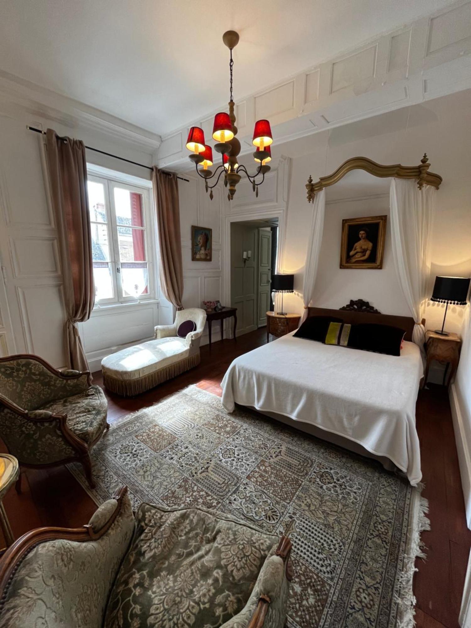 Aparthotel Le Logis De Saint Cyr Issoudun Exteriér fotografie